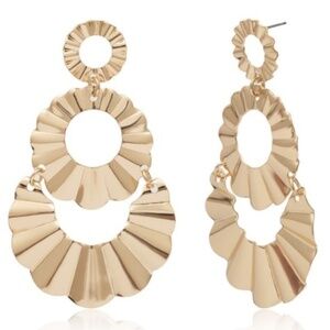 *AUBRIELLE* Crimped Design Circle Fashion Earrings